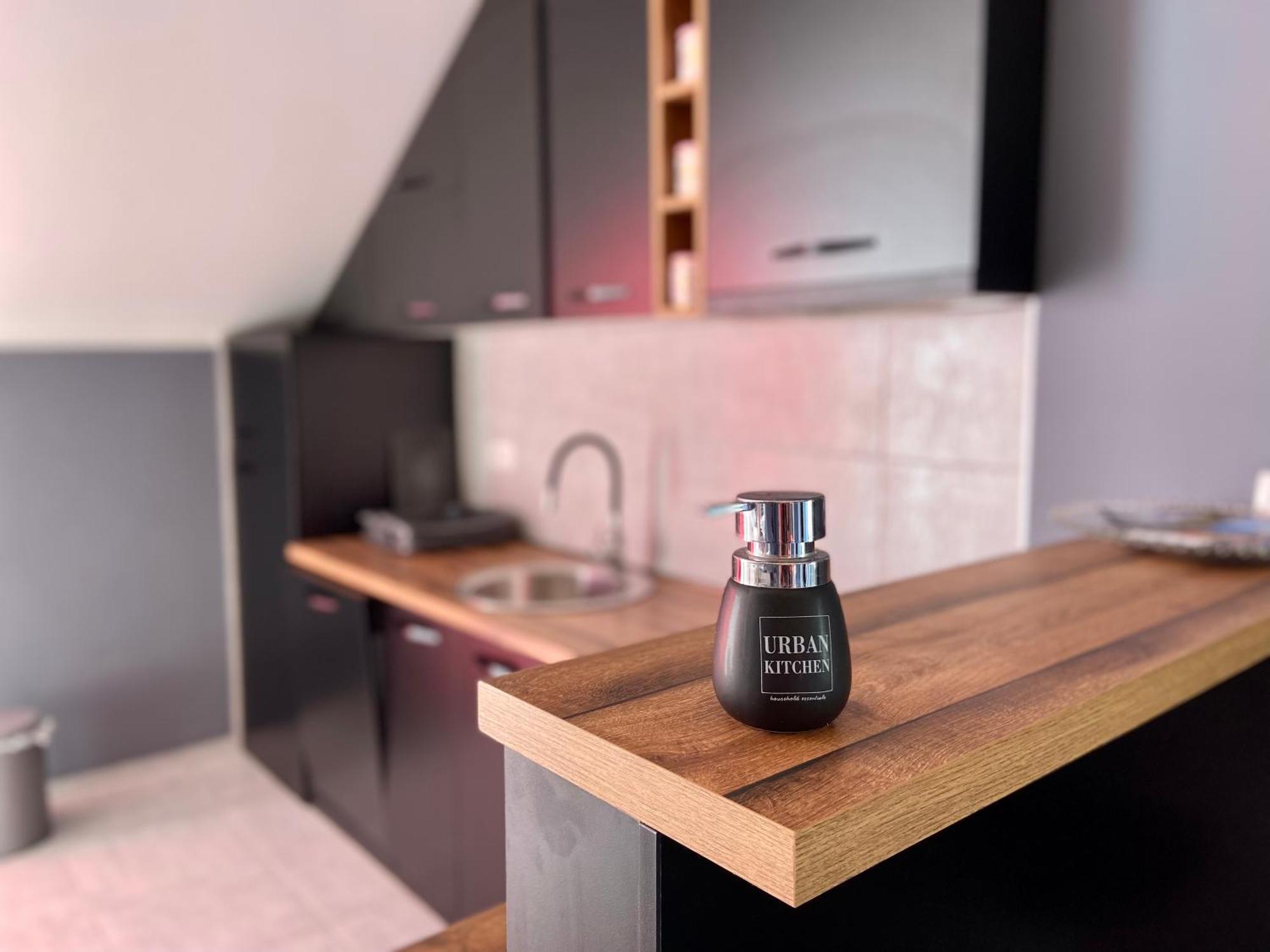 Banicevic Apartmani Thenovici Luaran gambar